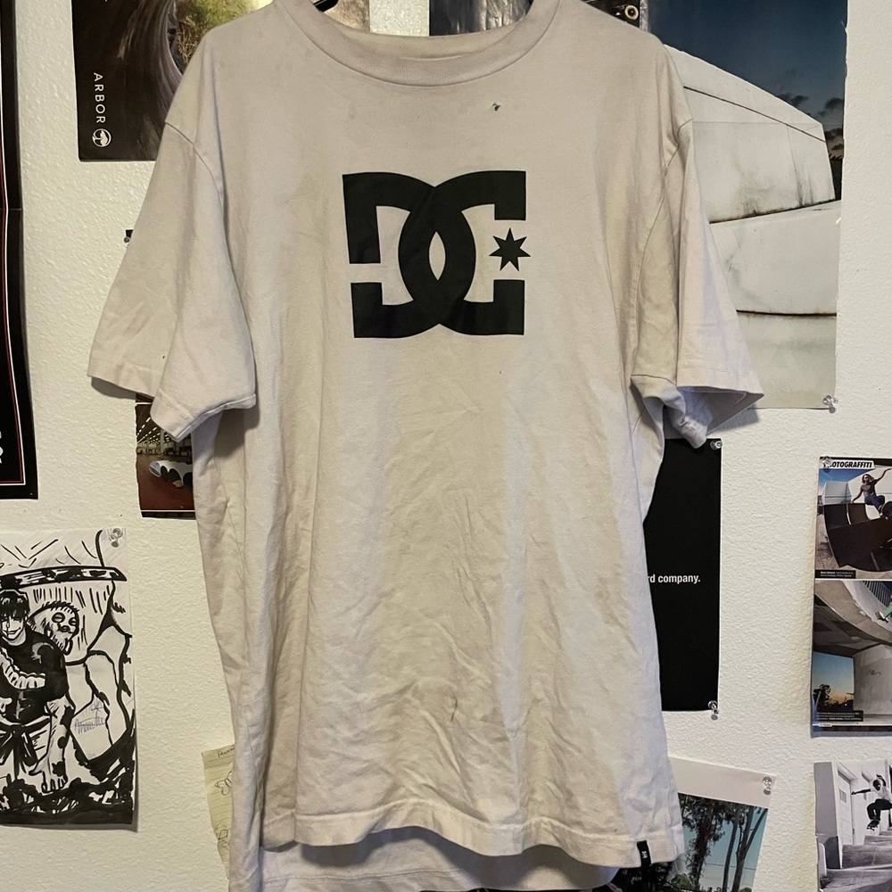 DC SKATE SHOE CO SHIRT